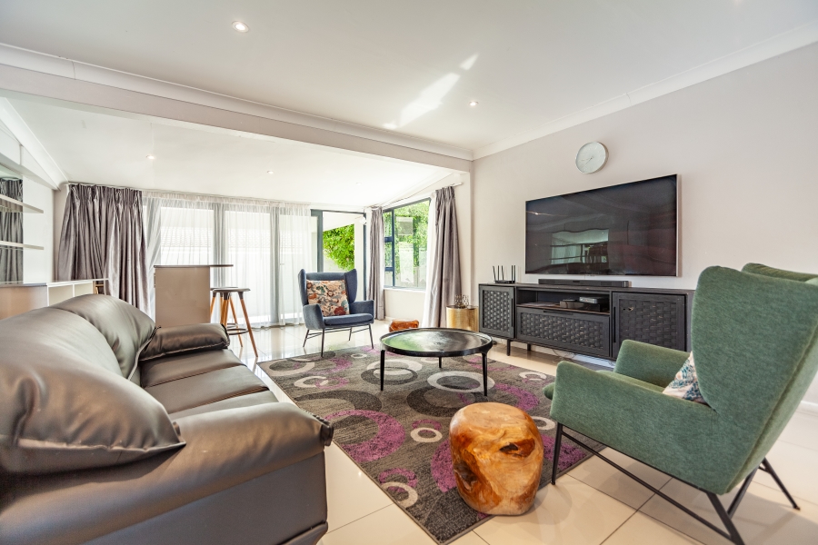8 Bedroom Property for Sale in Milnerton Ridge Western Cape